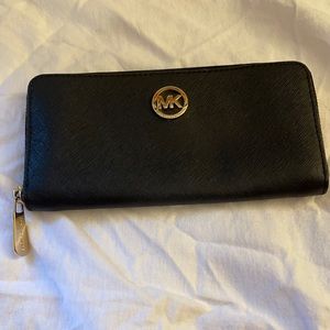 Michael Kors Leather continental wallet